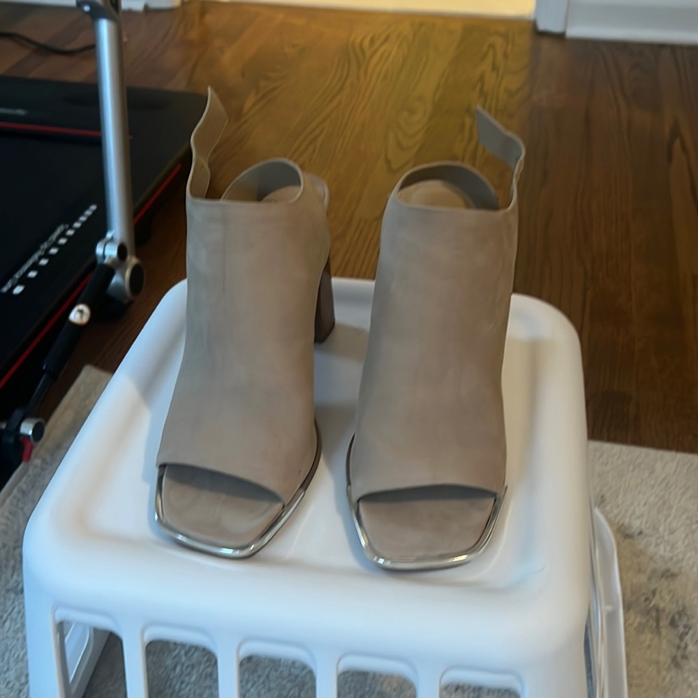 Steve Madden open toe booties